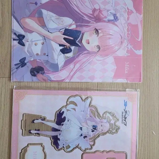 [BUNJANG] Blue Archive Mika x Tsutaya Acrylic Stand &amp; Clear File Bundle Set / 미개봉) 블루아카이브 미카 콜라보 츠타야 대형 아크릴 스탠드, 클리어파일
