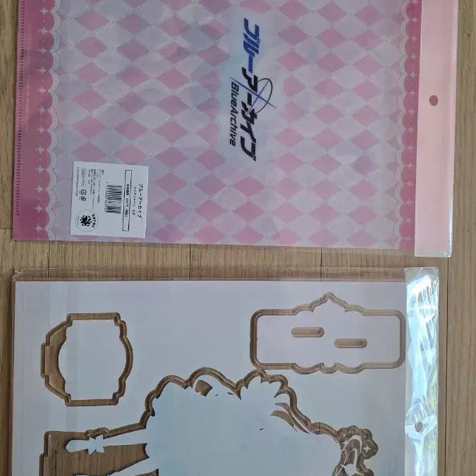 [BUNJANG] Blue Archive Mika x Tsutaya Acrylic Stand &amp; Clear File Bundle Set / 미개봉) 블루아카이브 미카 콜라보 츠타야 대형 아크릴 스탠드, 클리어파일