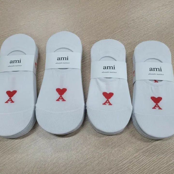 [BUNJANG] AMI Heart Logo White Ankle Socks 10 Pairs / 아미 하트 로고 화이트 덧신 양말 10켤레
