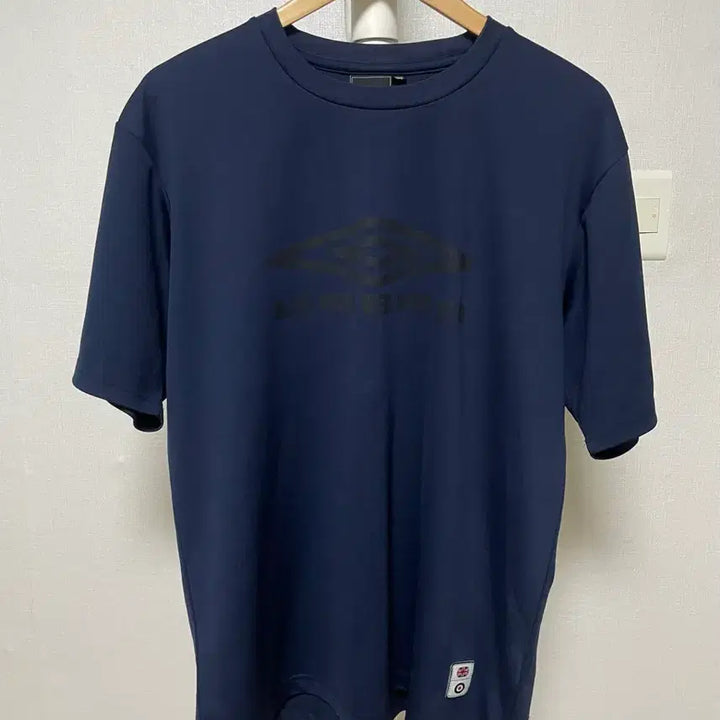 [SOLD OUT] 엄브로 빅로고 반팔티 105