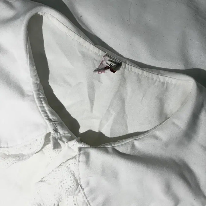 [BUNJANG] Lolita White Blouse / 로리타 화이트 블라우스 / 스나계 지뢰계 양산형 리즈리사 앙크루즈