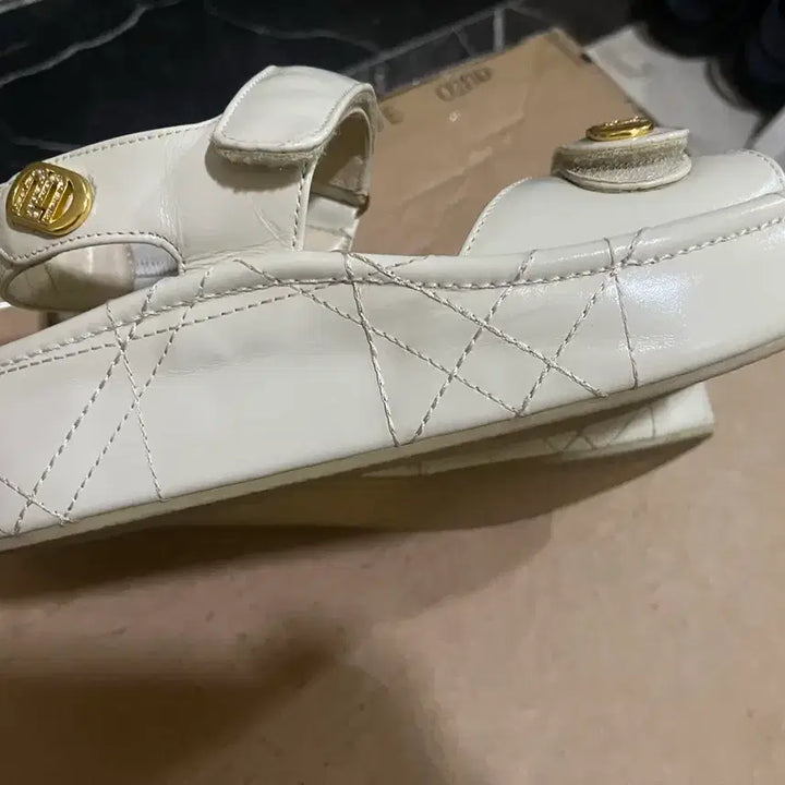 [BUNJANG] Mine Sandals 235 / 마인 샌들 235