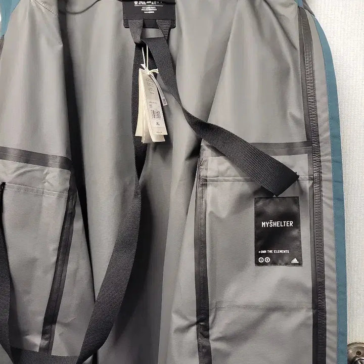 [SOLD OUT] 새상품)프리미엄라인 아디다스 레인 자켓 XL ~XXL
