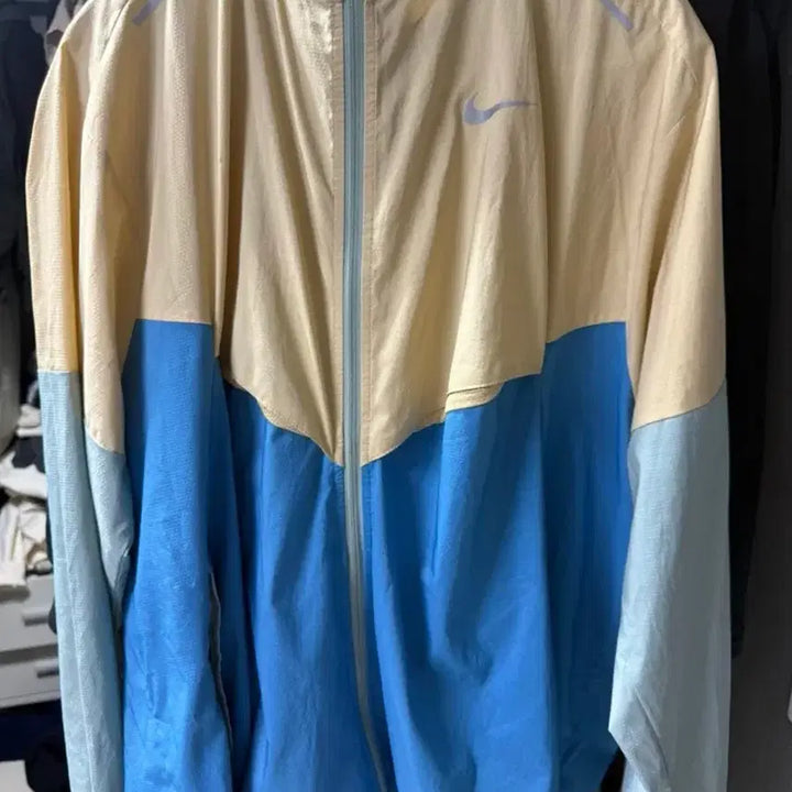 [SOLD OUT] 나이키 아노락 바람막이 후드집업 CZ9071-252