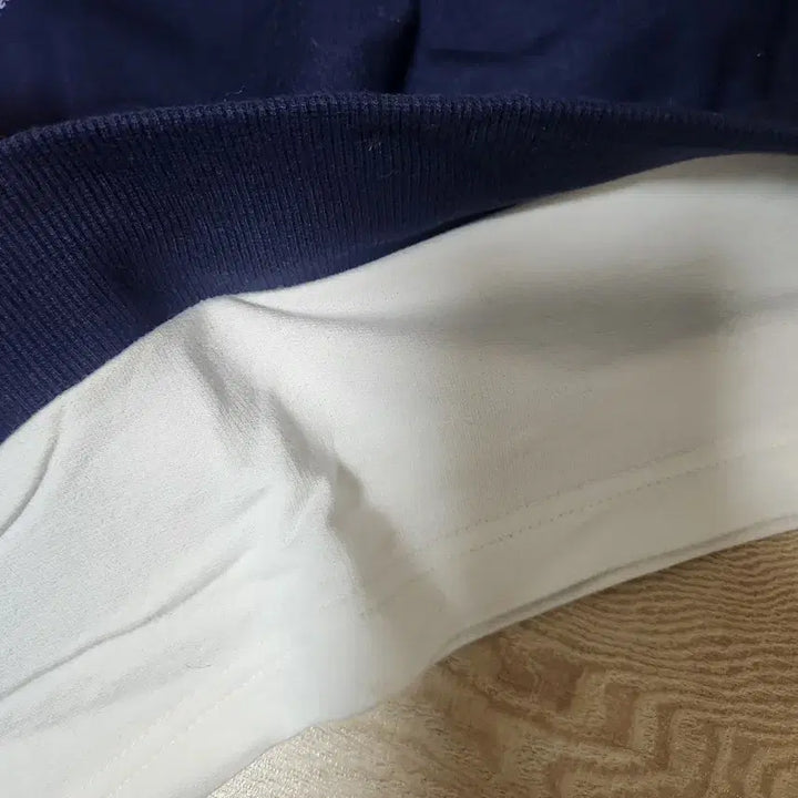 [BUNJANG] E.Land Navy Junior Sweatshirt Size 150 / 이랜드 맨투맨 150