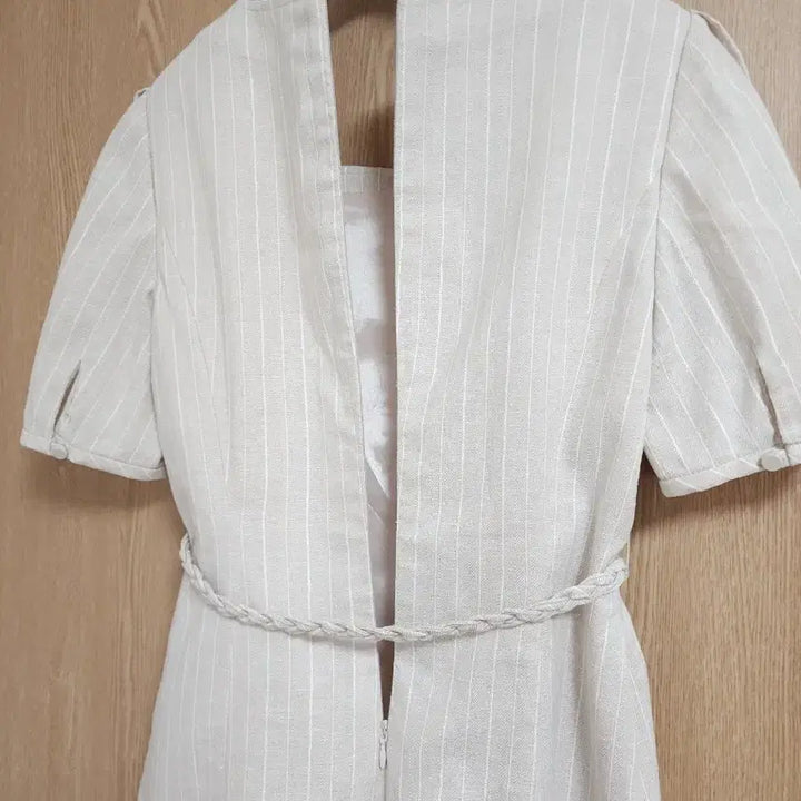 [SOLD OUT] 24SS 잇미샤) 스퀘어넥 벨티드 린넨 원피스