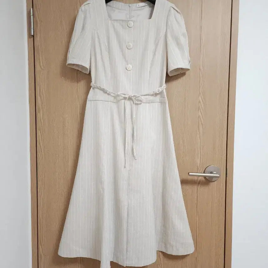 [SOLD OUT] 24SS 잇미샤) 스퀘어넥 벨티드 린넨 원피스