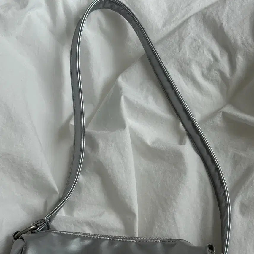 [BUNJANG] Kule Mini Bag Silver / 큘 미니백 실버