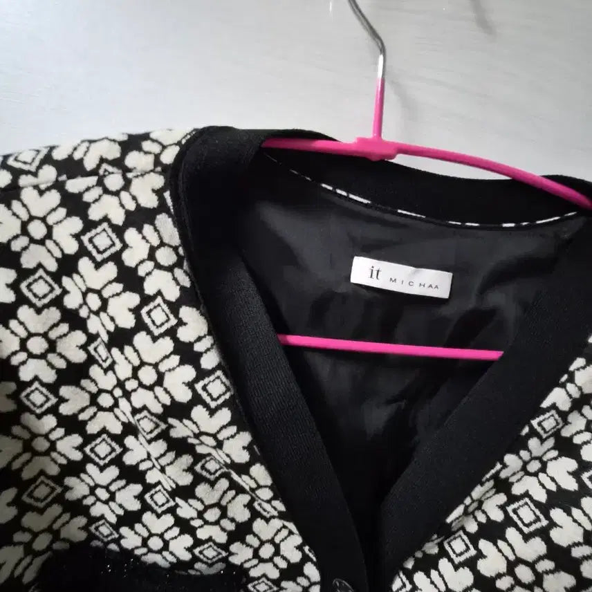 [BUNJANG] It MICHAA Pattern Two-Piece Set / 잇미샤 패턴 한벌 55