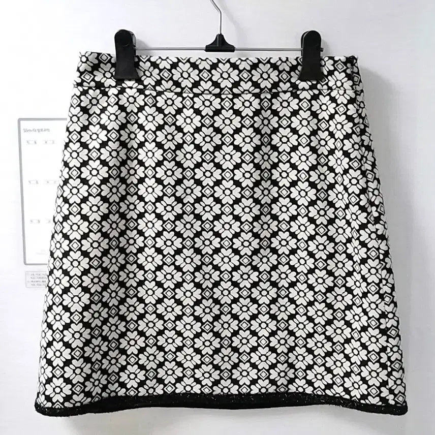 [BUNJANG] It MICHAA Pattern Two-Piece Set / 잇미샤 패턴 한벌 55