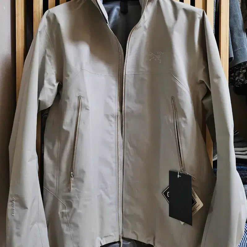 [SOLD OUT] 아크테릭스 베타 자켓 새제품 (룬 색상)