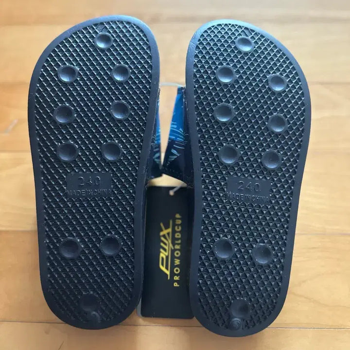 [BUNJANG] Proworldcup Pro World Cup Slippers / 새상품 프로월드컵 슬리퍼 판매합니다.