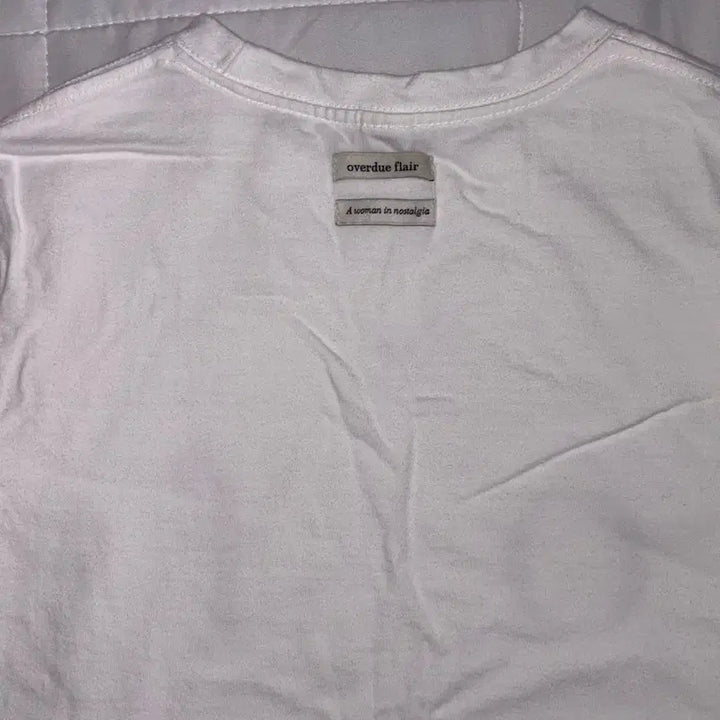 [BUNJANG] Overdue Flare Logo T-shirt White / 오버듀플레어 로고 티셔츠 화이트