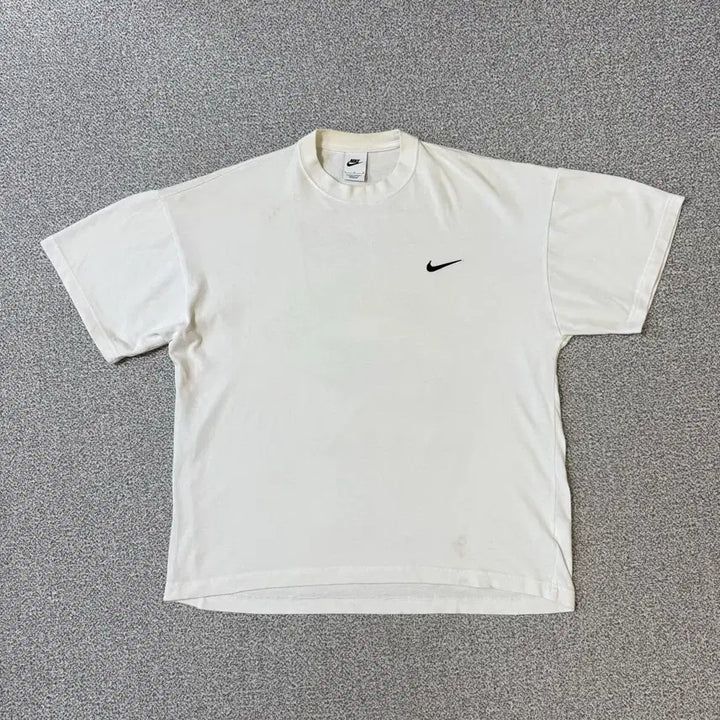 [BUNJANG] Nike x Stussy Short Sleeve T-Shirt (Size L) / [정가 18만원] 나이키 x 스투시 반팔티 L