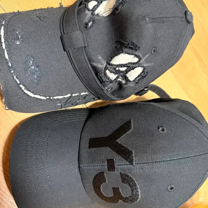 [SOLD OUT] 모티패스트 도깨비, Y-3 모자 일괄 판매