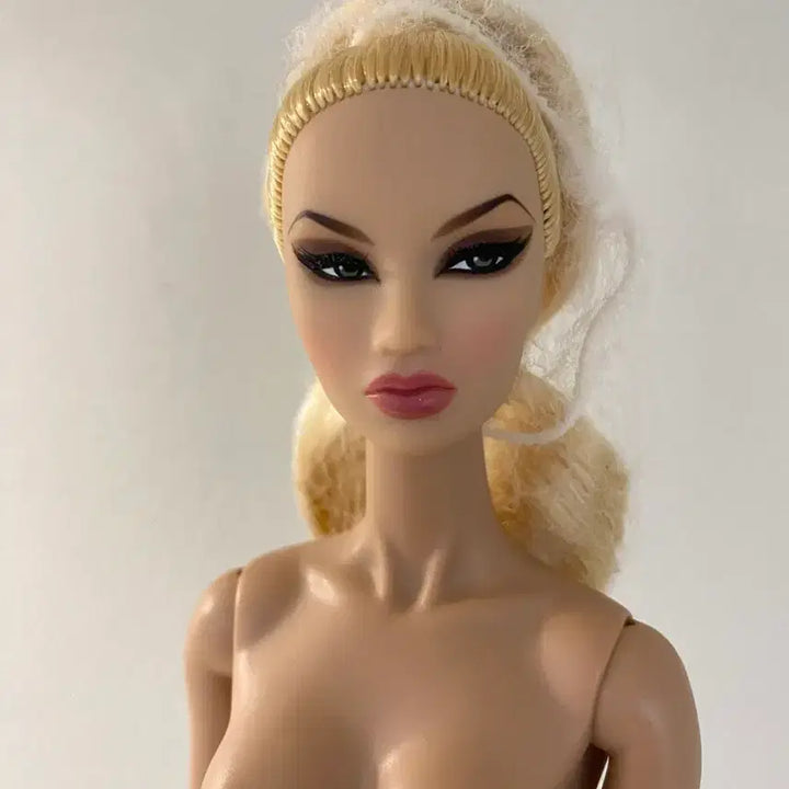 [BUNJANG] Fashion Royalty Kyori Doll / 패션로얄티 퀵실버쿄리