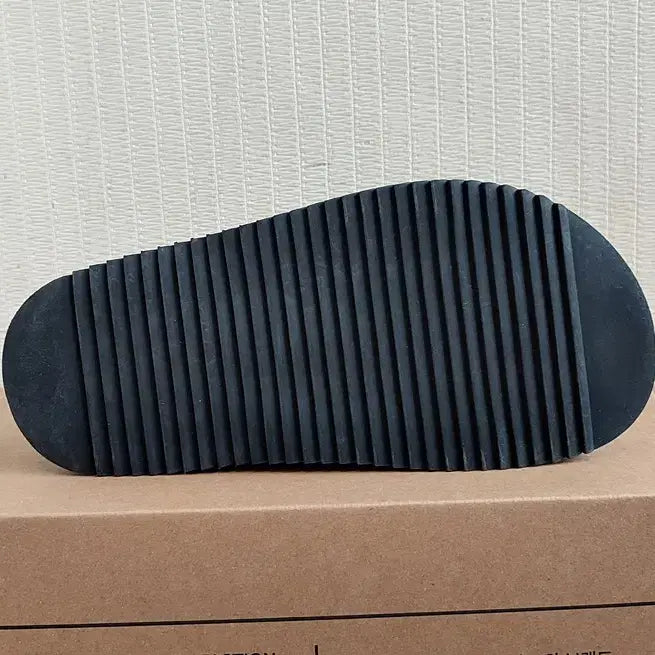 [SOLD OUT] 브랜드 슬리퍼255 남자 쿠션 학생 회사 샌들 식스핏 슬리퍼 새상품