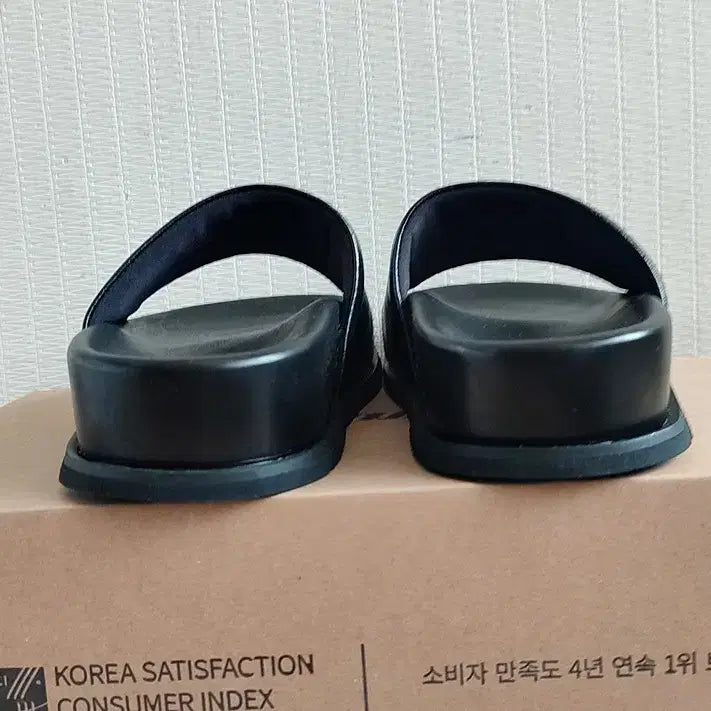 [SOLD OUT] 브랜드 슬리퍼255 남자 쿠션 학생 회사 샌들 식스핏 슬리퍼 새상품