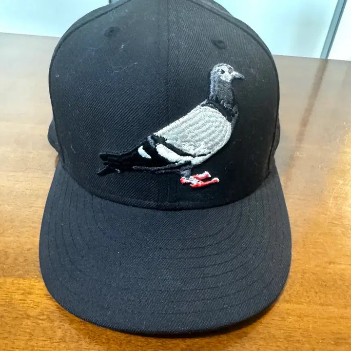 [BUNJANG] New Era x Staple Pigeon Collaboration Snapback Hat (Size 59) / 뉴에라 X 스테이플 피죤 스냅백 59