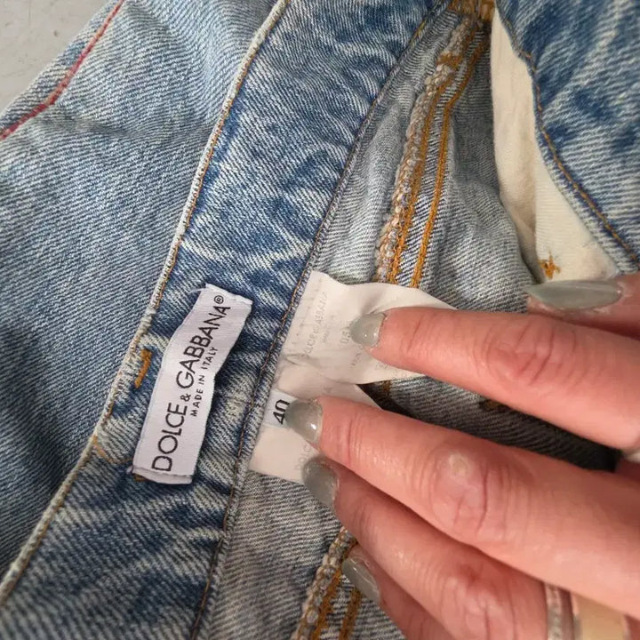 [SOLD OUT] 돌체앤가바나 데미지 워싱 청바지