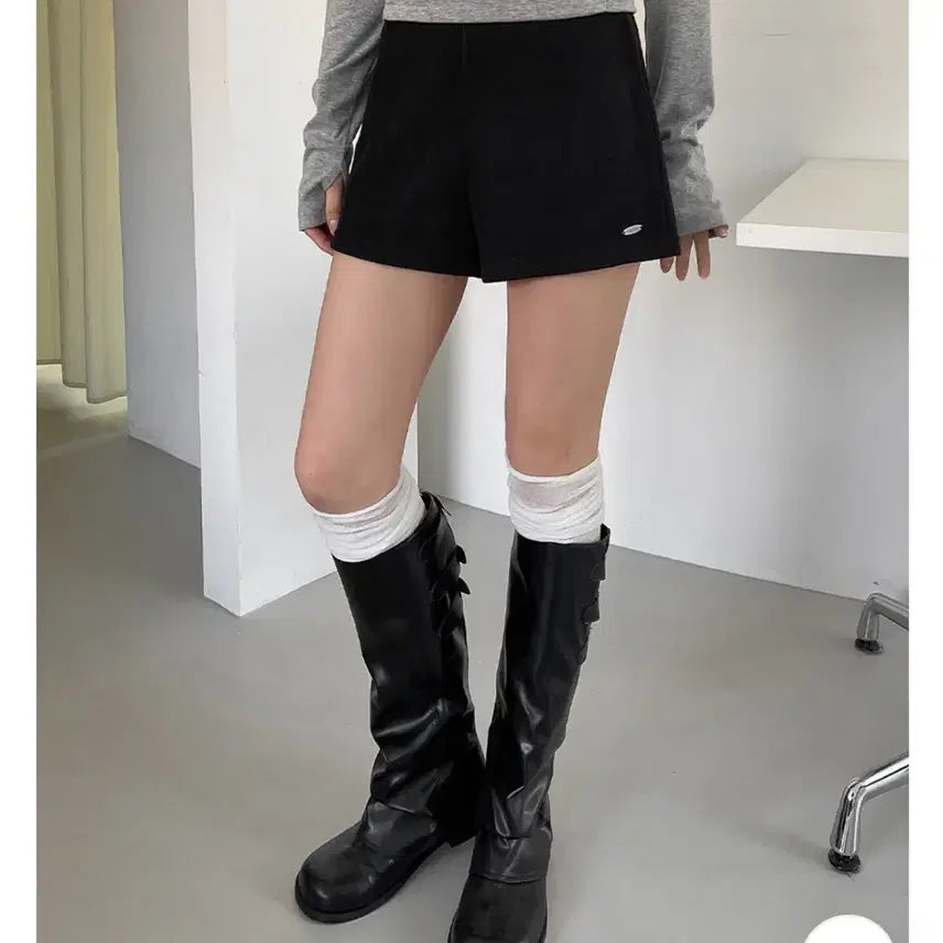 [BUNJANG] High-Waist Bending Shorts Black / 새상품 니트 하이웨스트 밴딩 숏팬츠 블랙