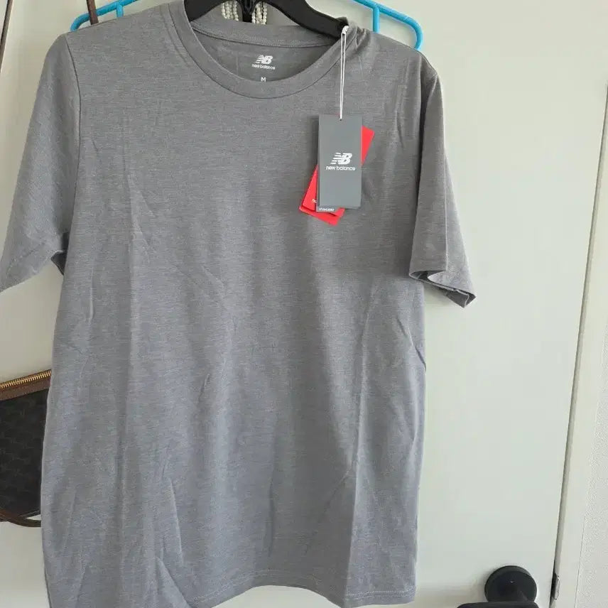 [BUNJANG] New Balance Gray T-shirt (M) / 뉴발란스 회색 반팔 티셔츠 M 사이즈
