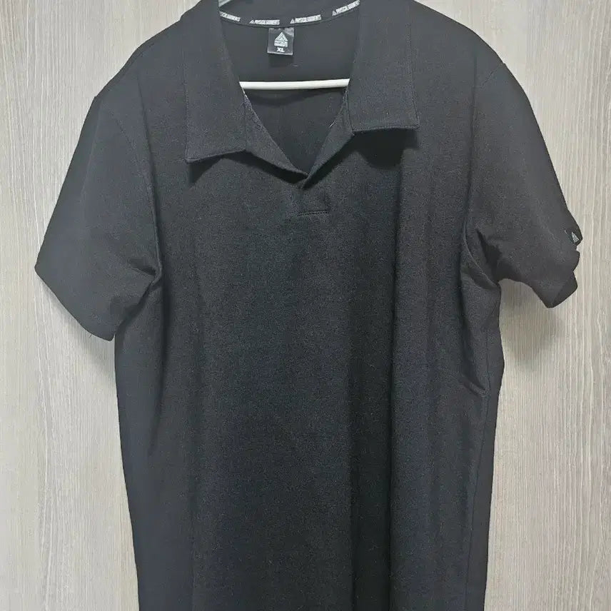 [SOLD OUT] 피지컬가먼츠 P2411 블랙 머슬핏 카라 반팔 티셔츠