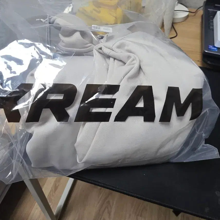 [SOLD OUT] 아디다스 배켄바워 트랙탑(아이보리)