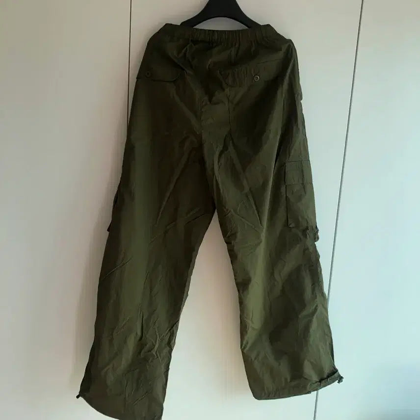 [BUNJANG] No Manual N.S.C Parachute Pants Khaki L / 노매뉴얼 N.S.C 파라슈트 팬츠 카키 L 새상품
