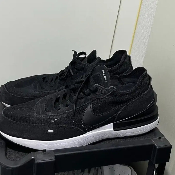 [SOLD OUT] 나이키 운동화 280 와플원 블랙 판매합니다