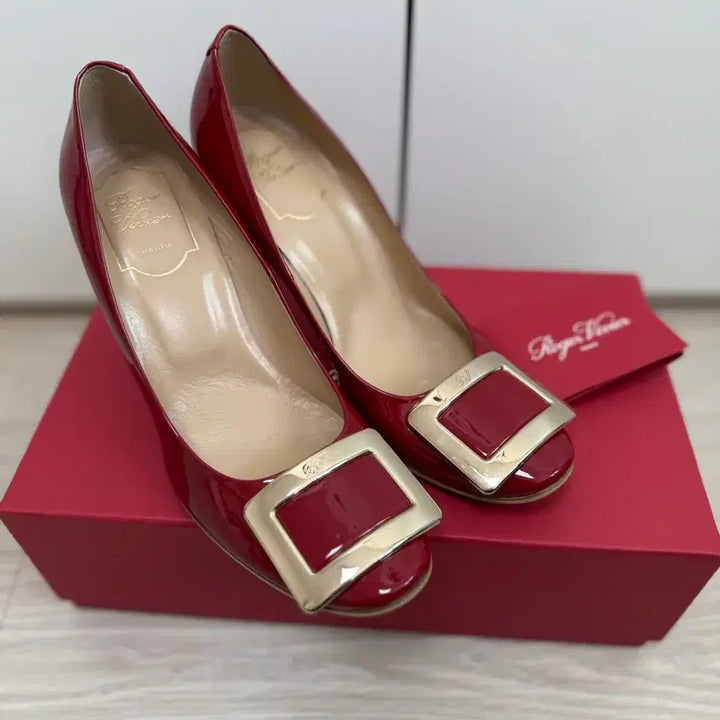 [BUNJANG] Roger Vivier Belle Vivier Red Buckle Pumps - Size 37 / 로저비비에 벨 비비에 레드 펌프스 슈즈37