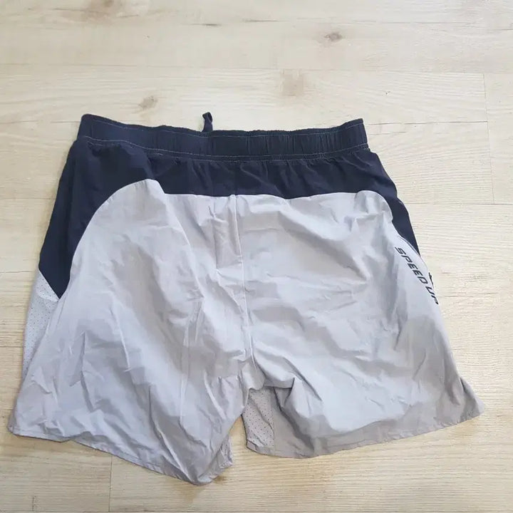 [SOLD OUT] 다이나핏 쇼츠 반바지L(85)