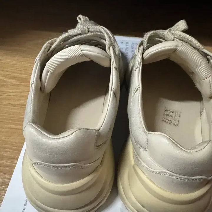 [BUNJANG] Gucci Rhyton Lipstick Sneakers / 구찌 라이톤 입술스티커즈 아이보리 35반 사이즈