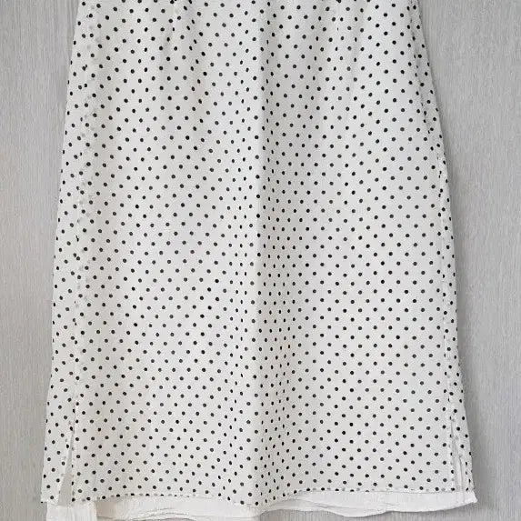 [SOLD OUT] S 도트스커트 새상품 국산