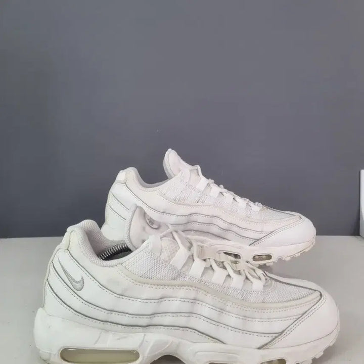 [BUNJANG] Nike Air Max 95 All White Sneakers / 효자빈티지 270 나이키 에어맥스95 올백