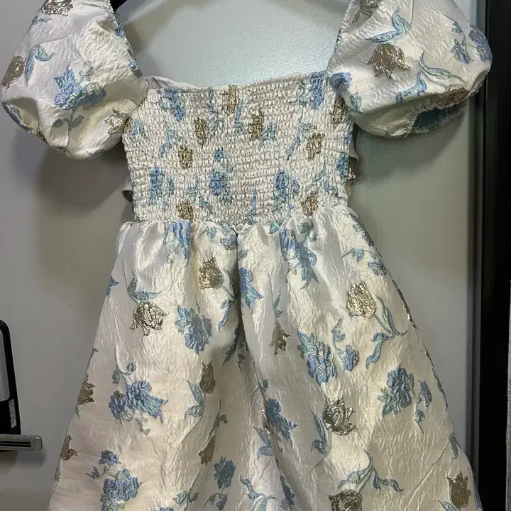 [BUNJANG] Floral Shirred Mini Dress / 플라워 셔링 미니 원피스