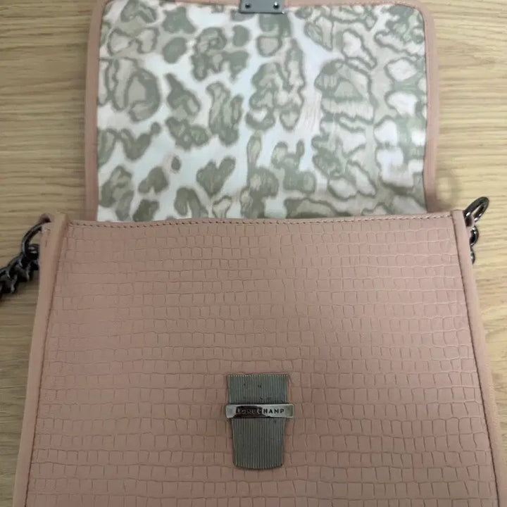 [BUNJANG] Longchamp Coachino Crossbody Bag Small Lambskin / 롱샴 코치노 크로스백 양가죽 스몰 스킨베이지