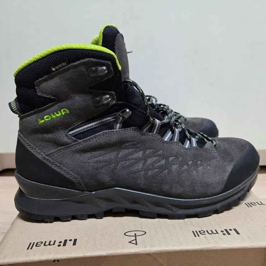 [BUNJANG] Lowa Explorer II GTX Mid Wide Men&