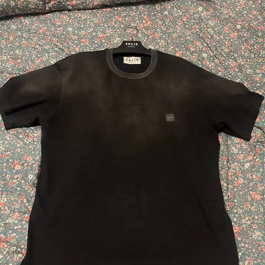 [BUNJANG] Solid Homme Black Washed Semi-Overfit T-shirt / -솔리드 옴므 블랙 워싱 반팔 티셔츠 -