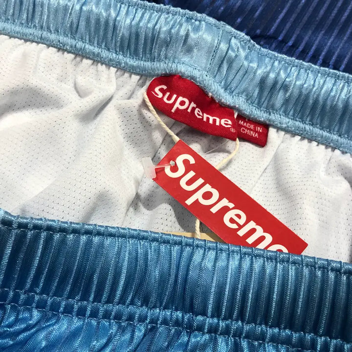[BUNJANG] Supreme Gradient Mesh Stripe Baggy Shorts Royal M / 슈프림 그라디언트 메쉬 스트라이프 배기 쇼츠 로얄 M