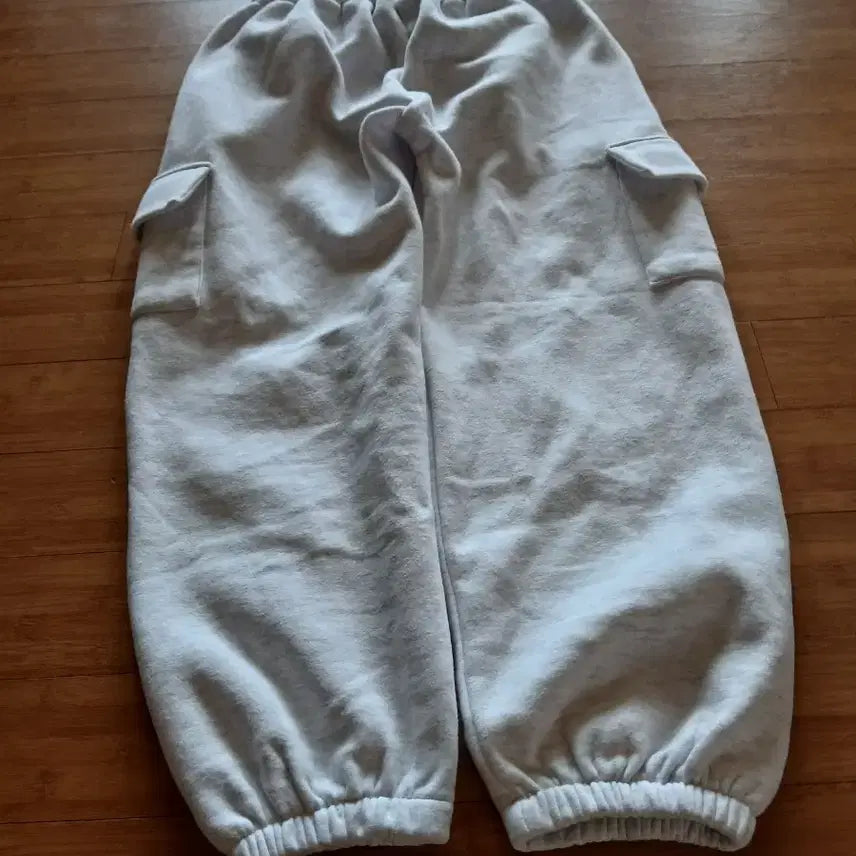 [BUNJANG] Ivory Cargo Jogger Training Pants / 아이보리 카고 조거 트레이닝 팬츠