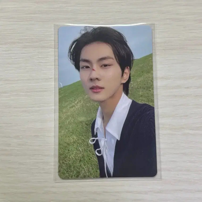 [BUNJANG] ENHYPEN Jungwon Universal Weverse Lucky Draw POB Photocard / 엔하이픈 정원 유니버셜 위버스 럭드 판매 양도 포카 특전 미공포 굿즈
