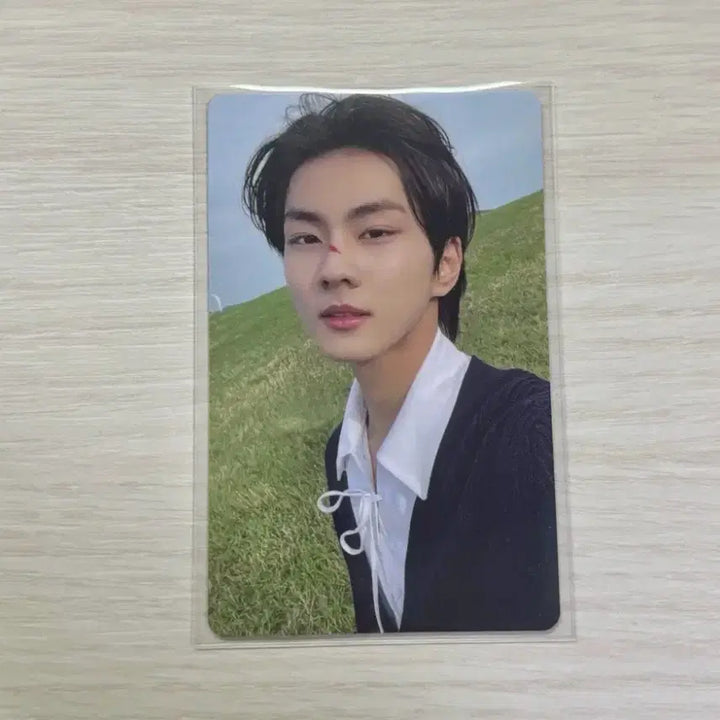 [BUNJANG] ENHYPEN Jungwon Universal Weverse Lucky Draw POB Photocard / 엔하이픈 정원 유니버셜 위버스 럭드 판매 양도 포카 특전 미공포 굿즈