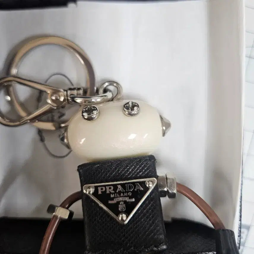 [BUNJANG] Prada Robot Keyring Black Saffiano Leather / 정품>프라다 로봇 키링 블랙 사피아노 가죽