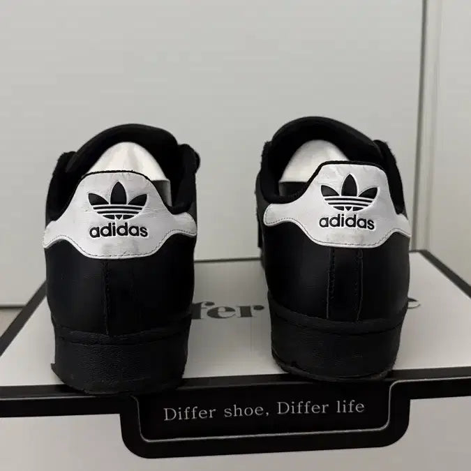 [SOLD OUT] 아디다스 슈퍼스타 블랙 운동화 270-275