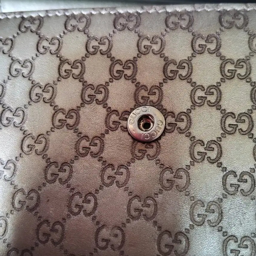 [BUNJANG] Gucci GG Logo Chain Wallet Clutch / 구찌 GG 로고 체인장 지갑 클러치