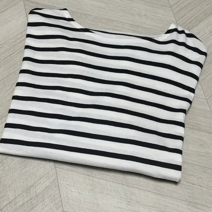 [SOLD OUT] 지오다노 스트라이프티