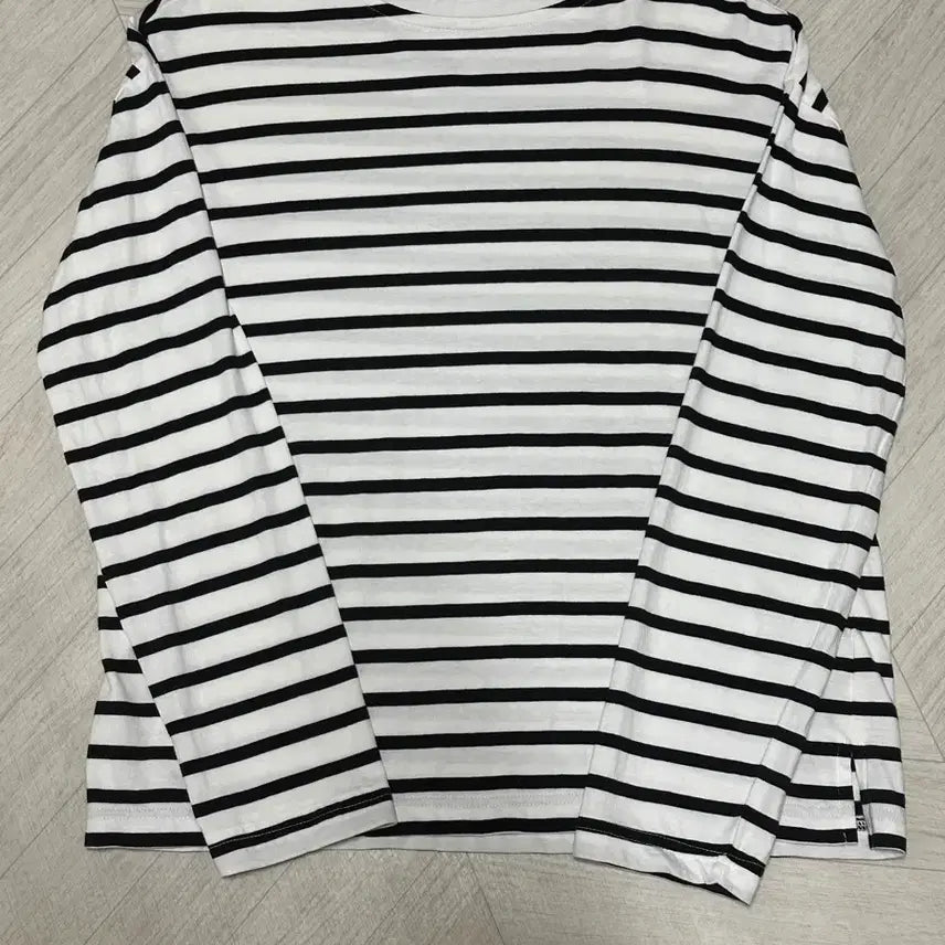 [SOLD OUT] 지오다노 스트라이프티