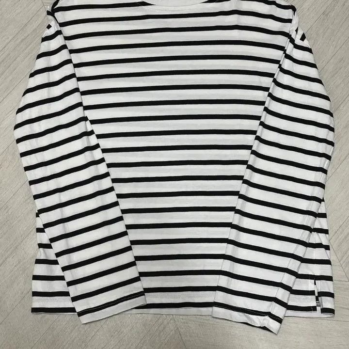 [SOLD OUT] 지오다노 스트라이프티