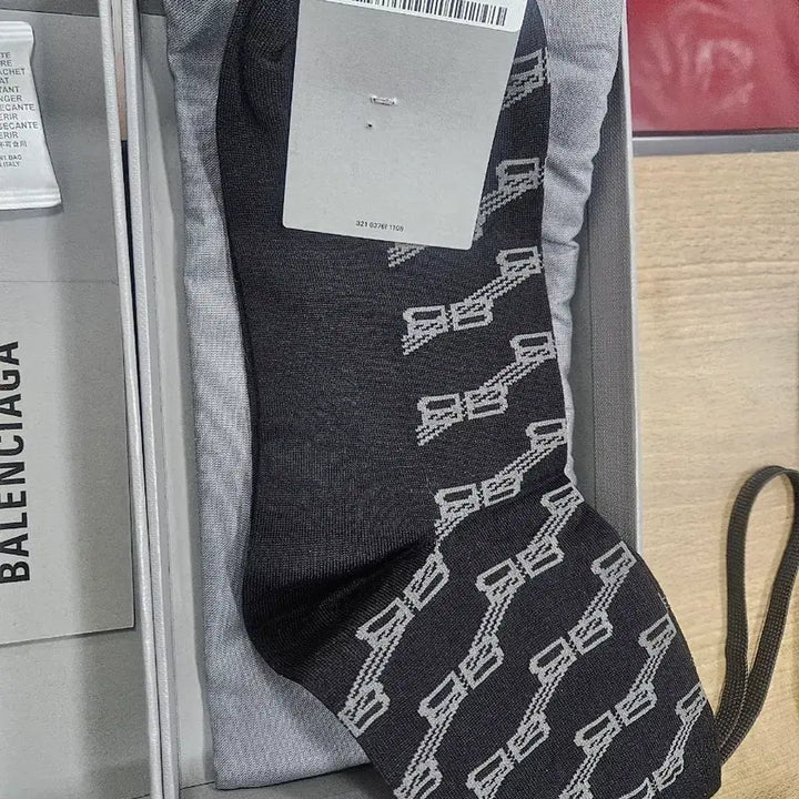 [BUNJANG] Balenciaga BB Monogram Classic Socks Black / 발렌시아가 BB 모노그램 클래식 양말 블랙